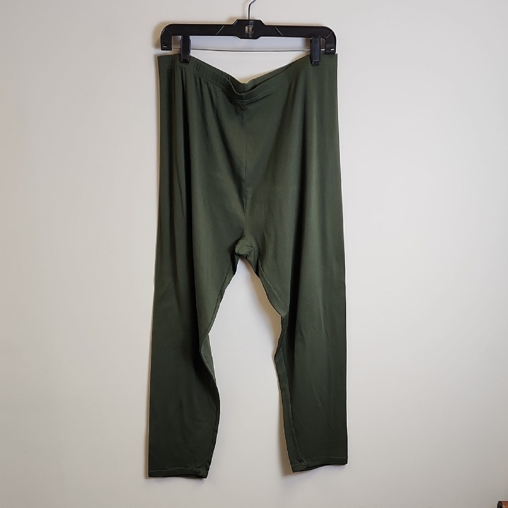 Just Be Women's Green Pants